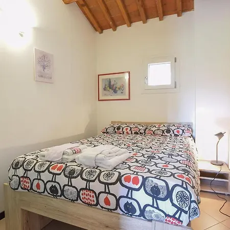 Lägenhet 2 Bed-sleeps 6-aircon-town Centre-free Parking *