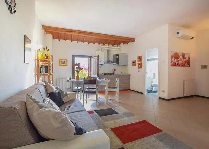 Apartament 2 Bed-sleeps 6-aircon-town Centre-free Parking Montagnana (Veneto)