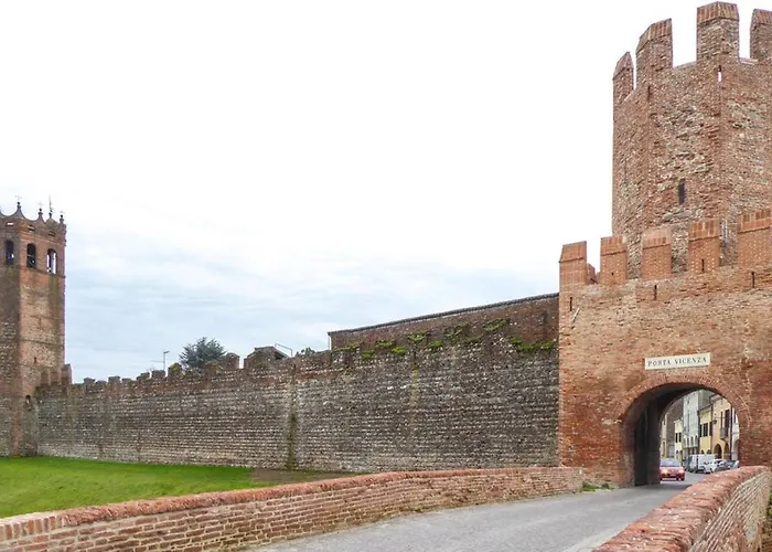 Lägenhet 2 Bed-sleeps 6-aircon-town Centre-free Parking Montagnana (Veneto)