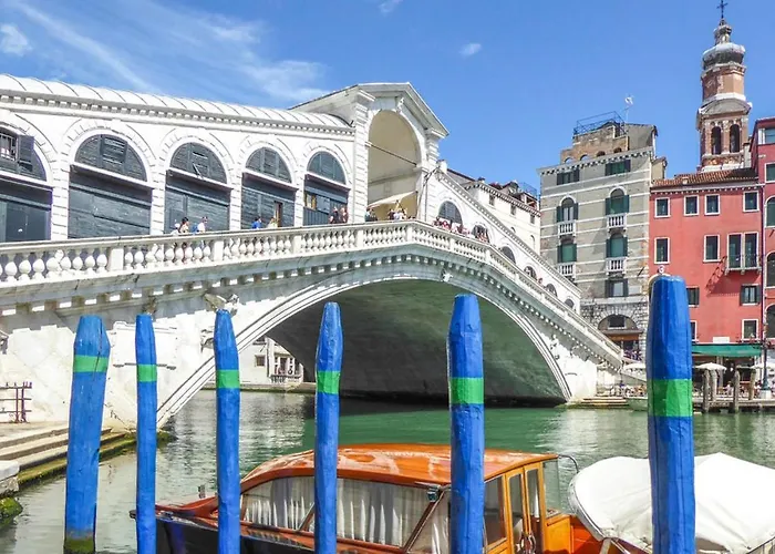 2 Bed-sleeps 6-aircon-town Centre-free Parking Lägenhet Montagnana (Veneto)